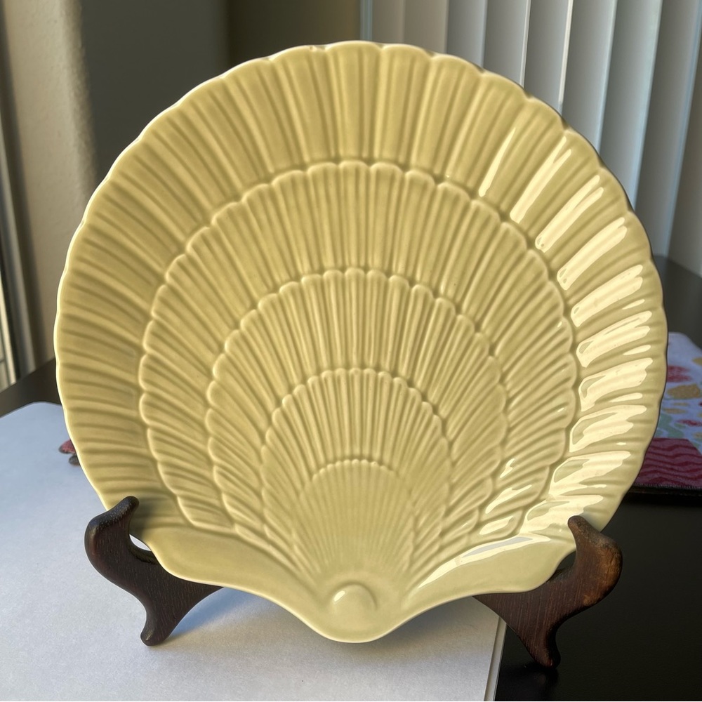 Set of 4 Mikasa Country Manor Accent Salad Plate Shell  Sage Green Price Firm